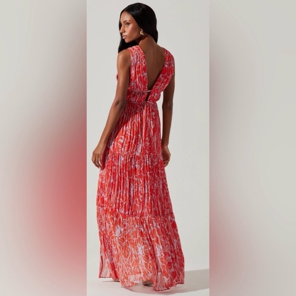 NWT Astr Vibrant Red/Orange Floral Maxi Dress - Picture 3 of 16